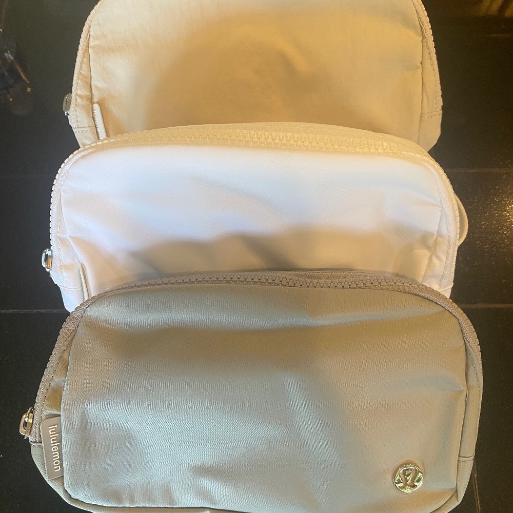 BNWT - SILVER DROP LULULEMON EVERYWHERE BELT BAG